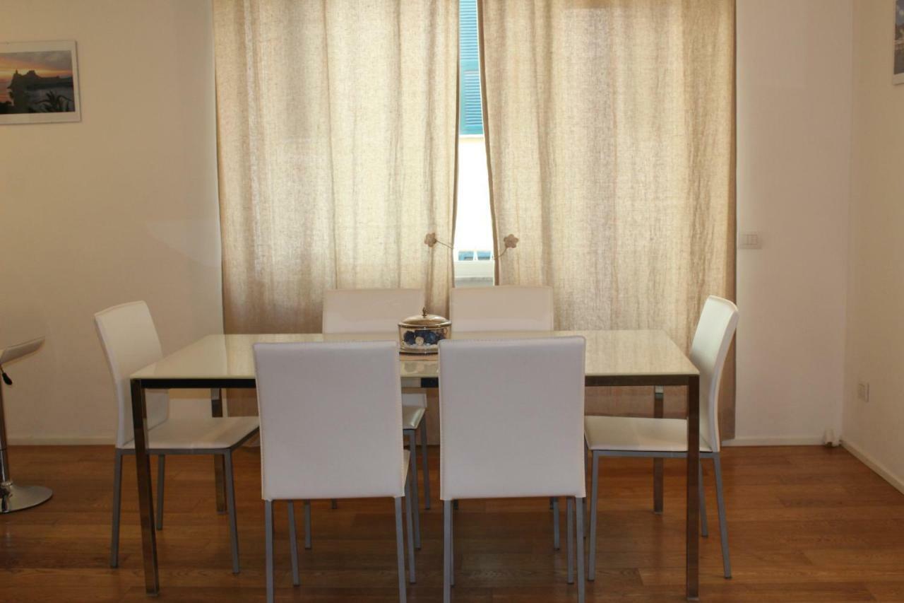 Chez Andrea Apartment La Spezia Bagian luar foto