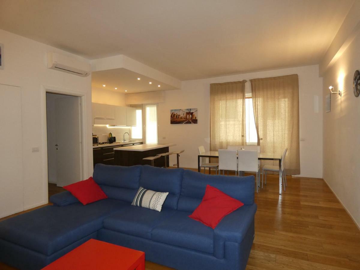 Chez Andrea Apartment La Spezia Bagian luar foto